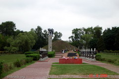Памятник защитникам города в д. Сычково
